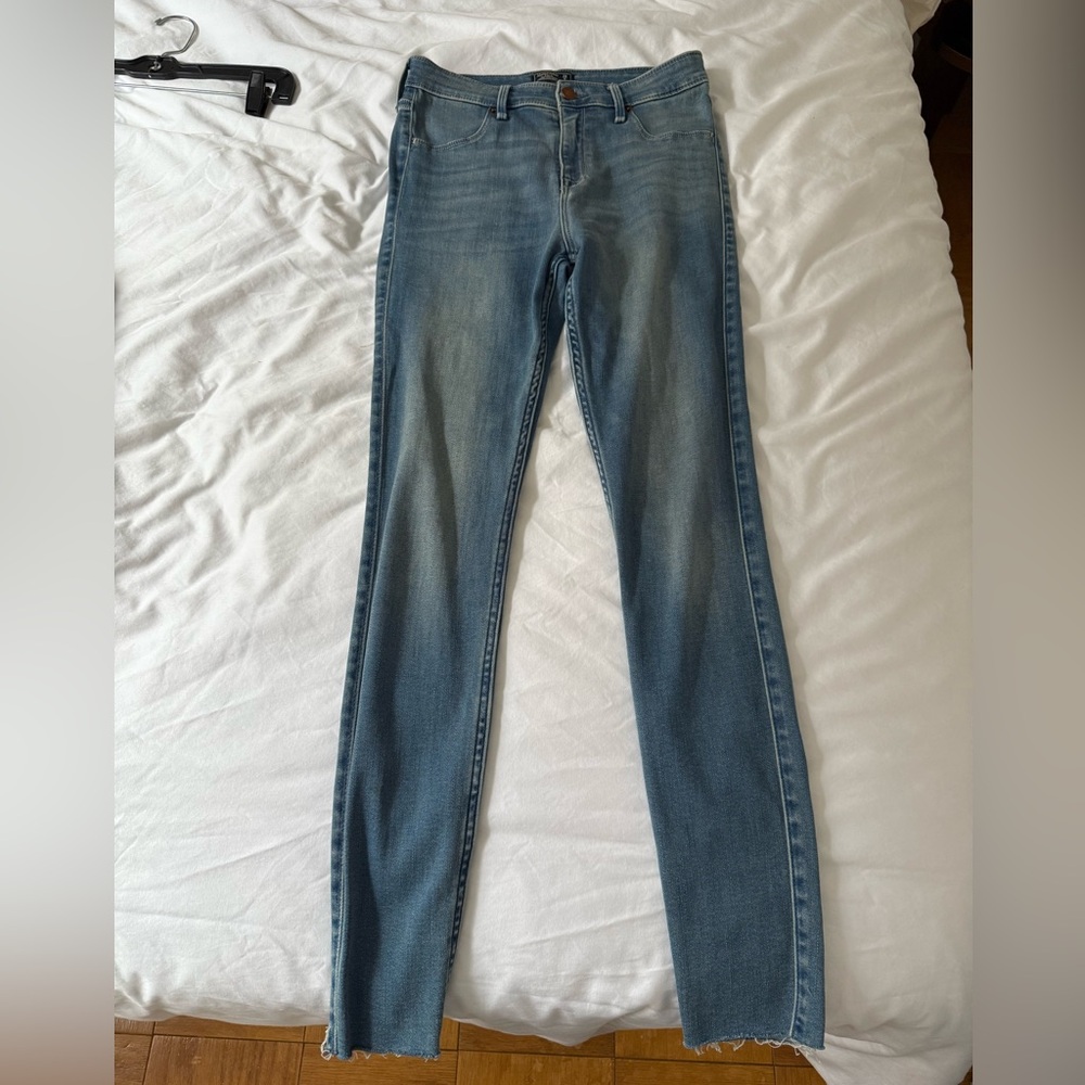 Abercrombie & Fitch SIMONE HIGH RISE JEAN LEGGING size 28/6
